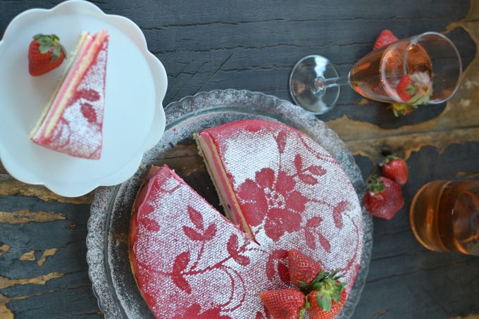 Jahodový dort Fraisier podle časopisu Gurmet