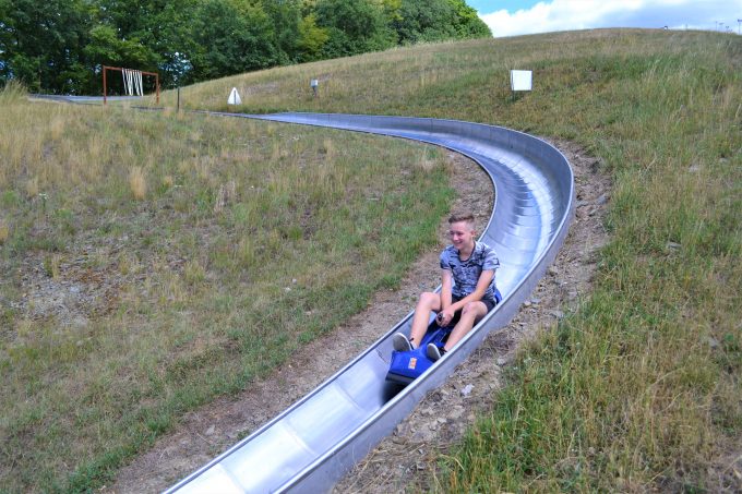 Prázdniny s dětmi: Adrenalin na bobovce v Hlubočkách